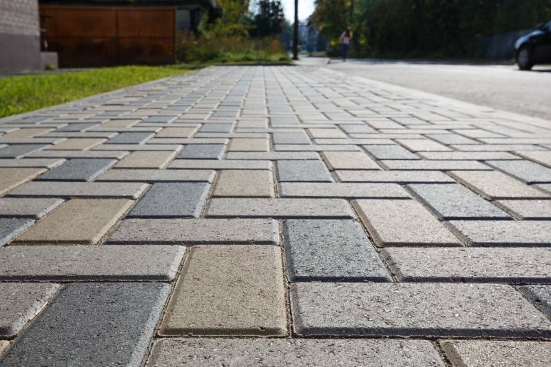 Why East Bay Homeowners Are Remodeling Patios and Driveways With Pavers